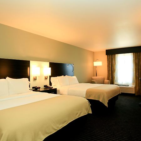 Holiday Inn Express & Suites Marion Northeast By Ihg Номер фото