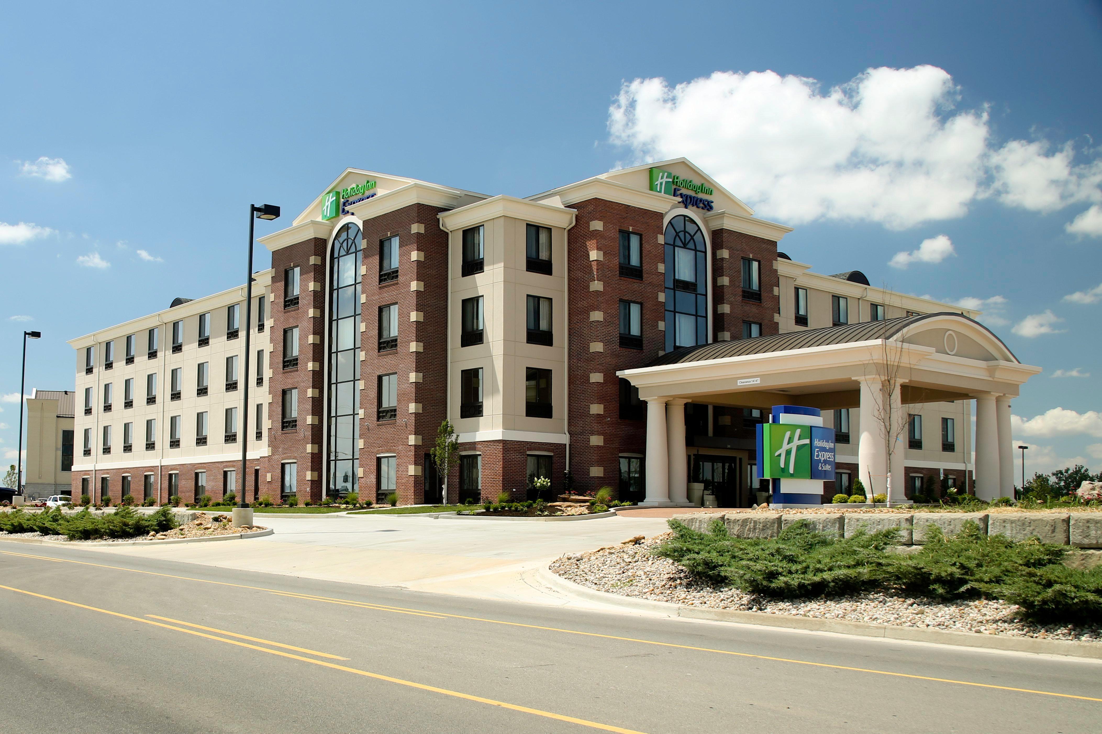 Holiday Inn Express & Suites Marion Northeast By Ihg Экстерьер фото