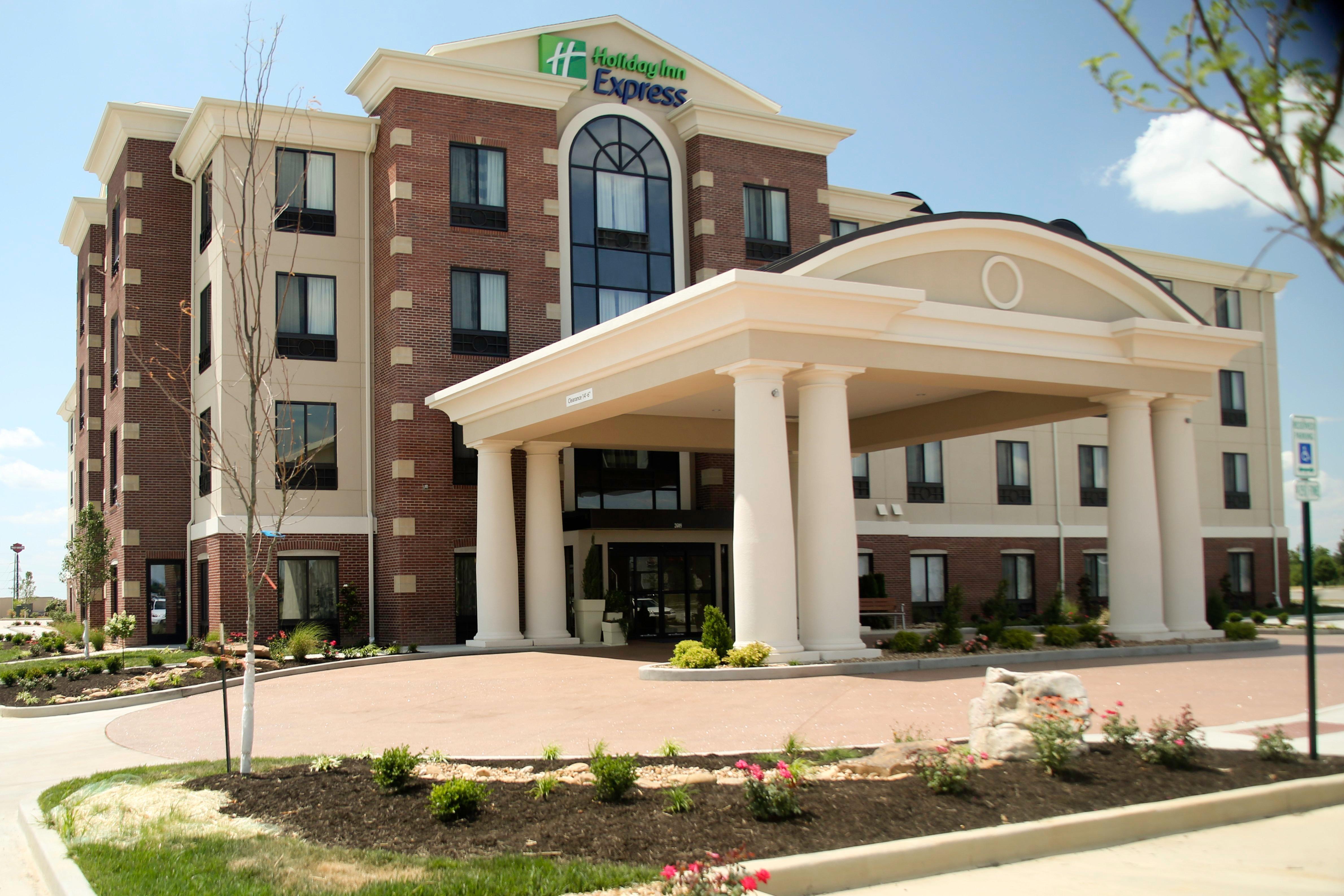 Holiday Inn Express & Suites Marion Northeast By Ihg Экстерьер фото