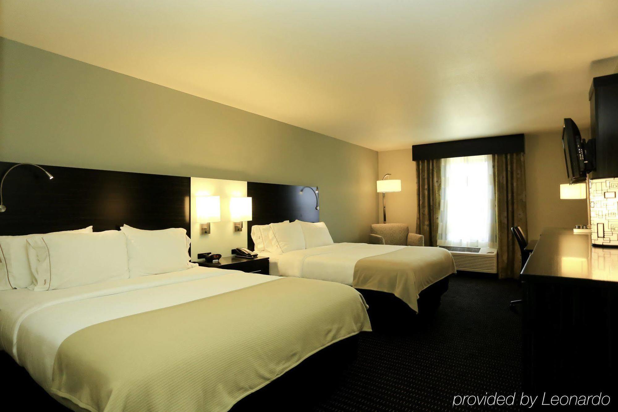 Holiday Inn Express & Suites Marion Northeast By Ihg Номер фото